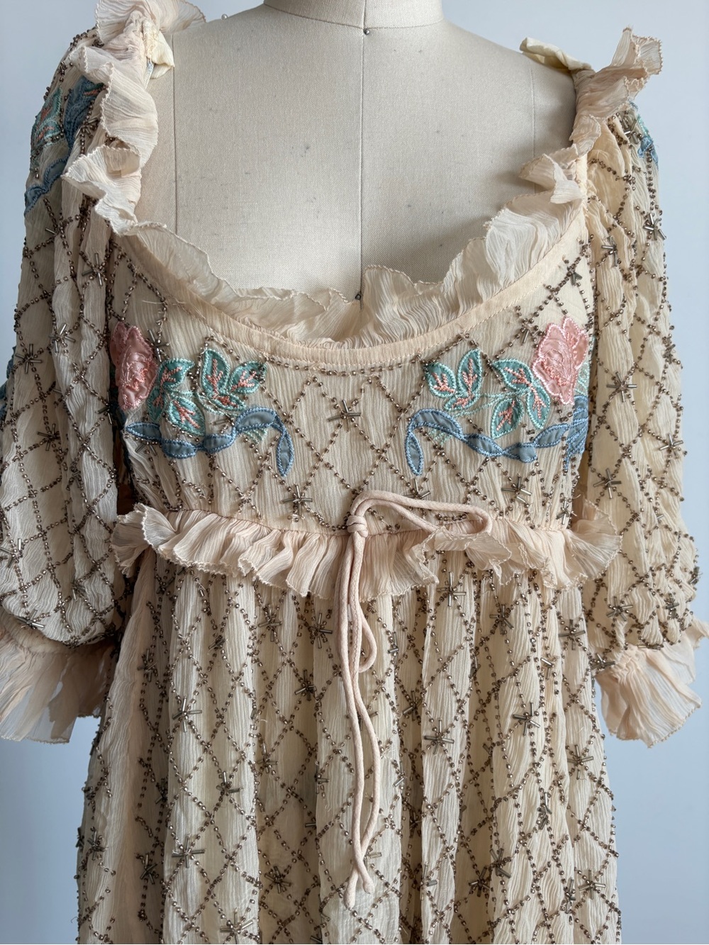 NWT For Love And Lemons Spellbound Rose Mini Dress in Cream Sz Small - Picture 9 of 15